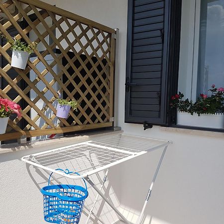 La Rosa Dei Venti Bed & Breakfast อาโวลา ภายนอก รูปภาพ