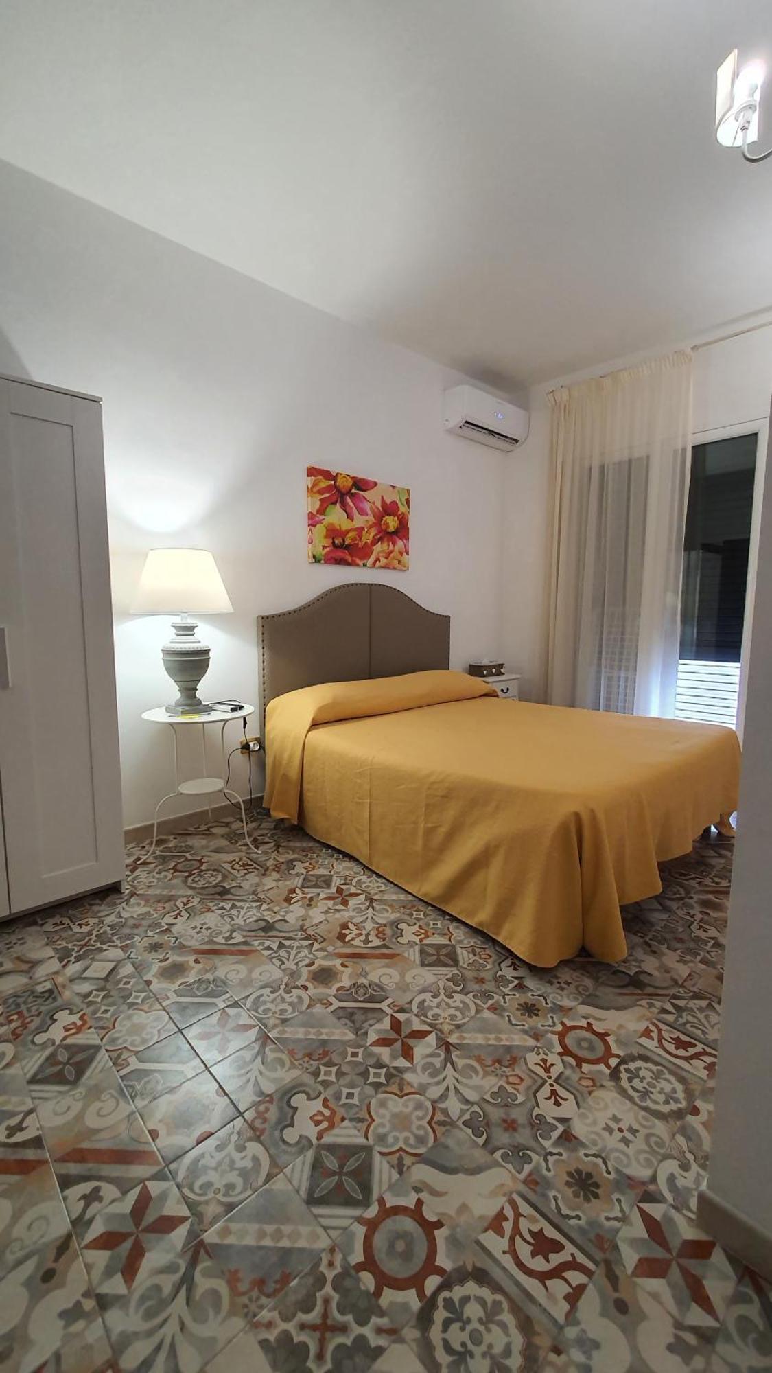 La Rosa Dei Venti Bed & Breakfast อาโวลา ภายนอก รูปภาพ