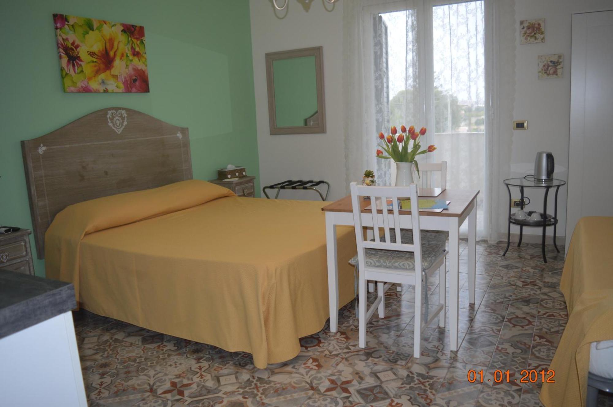 La Rosa Dei Venti Bed & Breakfast อาโวลา ภายนอก รูปภาพ