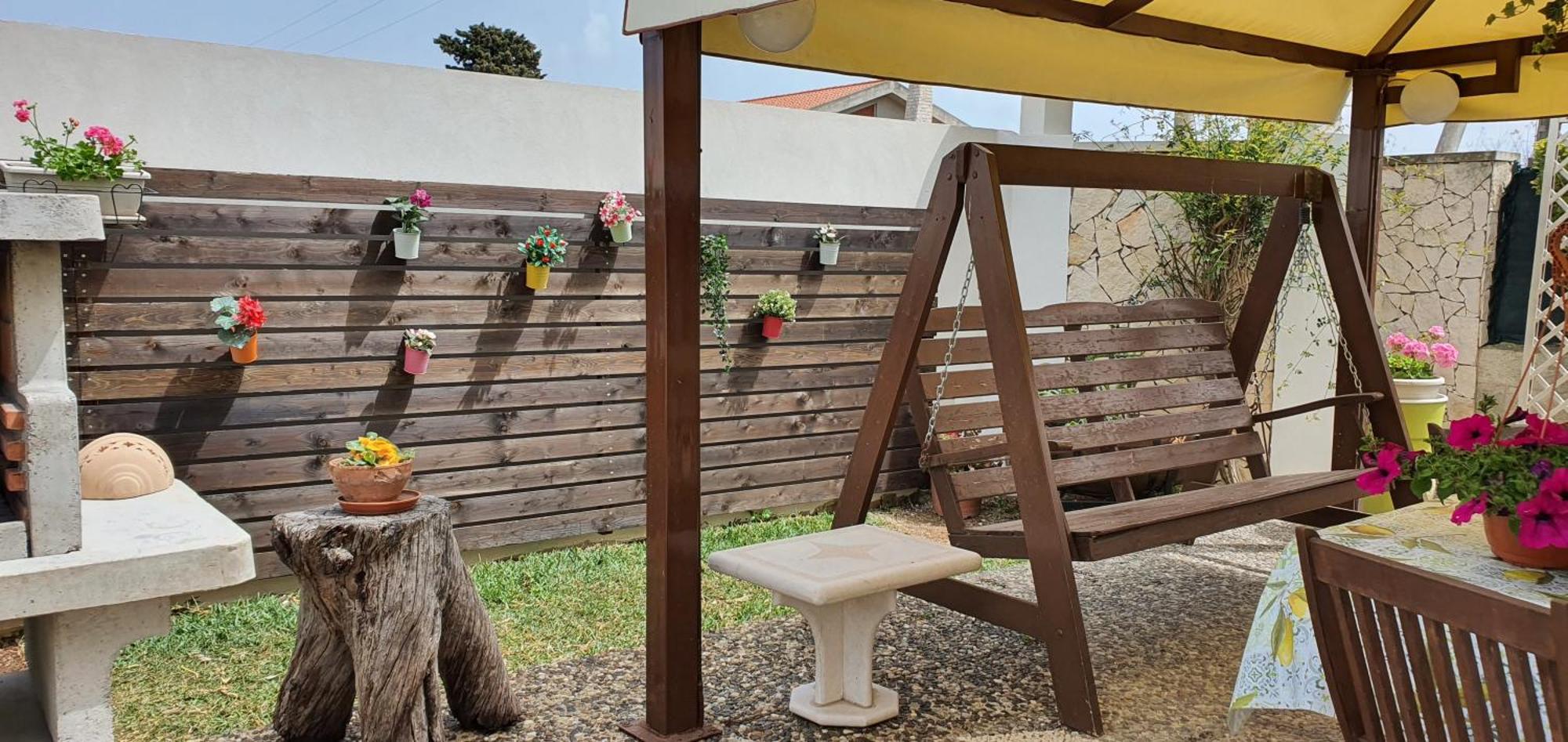 La Rosa Dei Venti Bed & Breakfast อาโวลา ภายนอก รูปภาพ