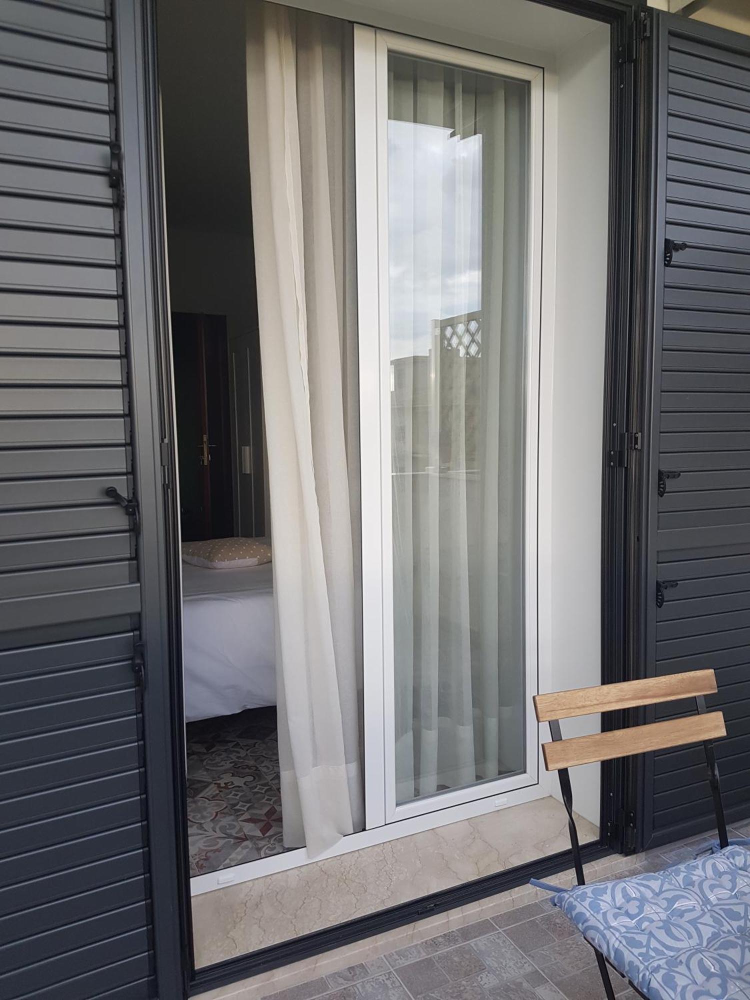 La Rosa Dei Venti Bed & Breakfast อาโวลา ภายนอก รูปภาพ