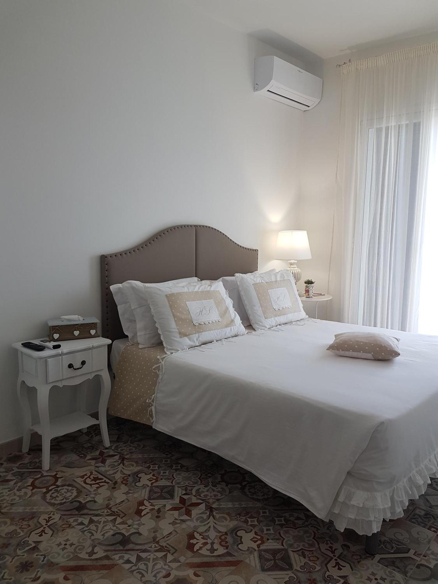 La Rosa Dei Venti Bed & Breakfast อาโวลา ภายนอก รูปภาพ